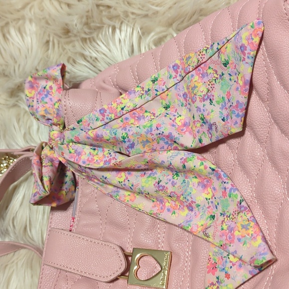 Pink Betsey Johnson purse bag tote with detachable bow and adjustable strap - Picture 5 of 11